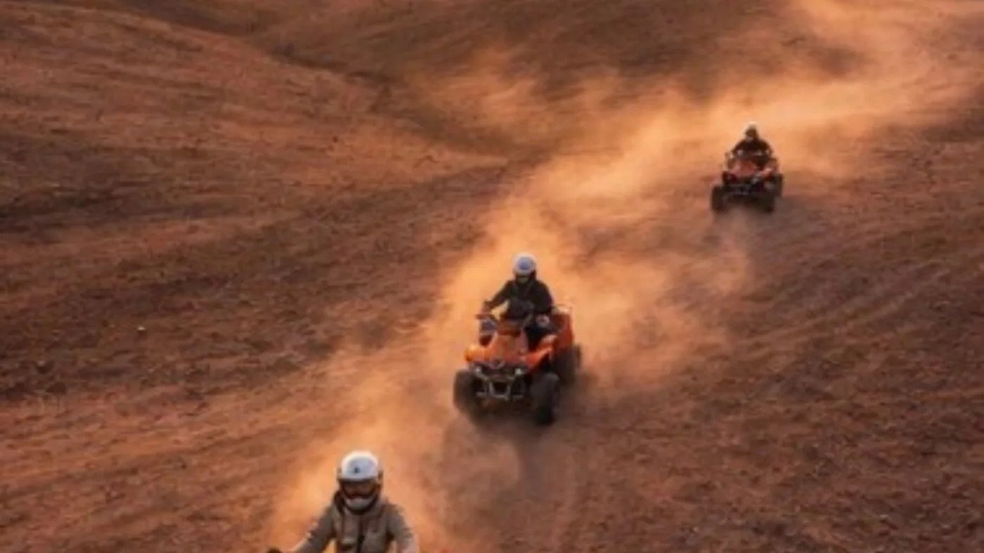 Quad dans le déserts d’agafy